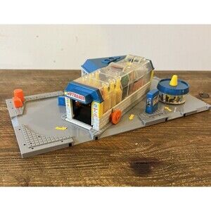1989 Micro Machines Play Set Car Wash-Incomplete